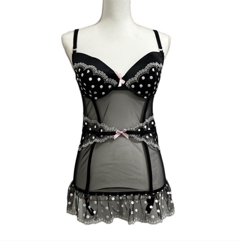 Victoria’s Secret Polka Dot Lace Lingerie  Size 36D  NWT